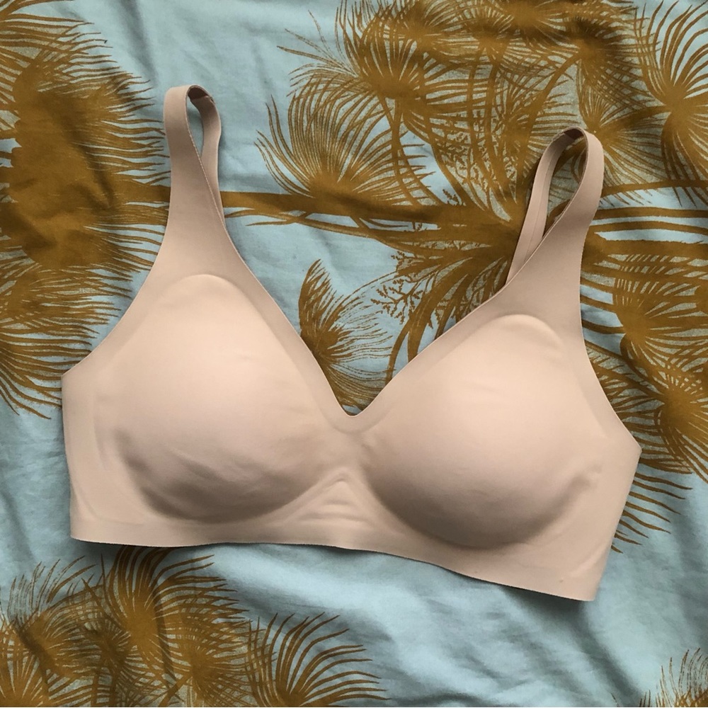 Knix revolution v neck wireless padded bra warm sand S+